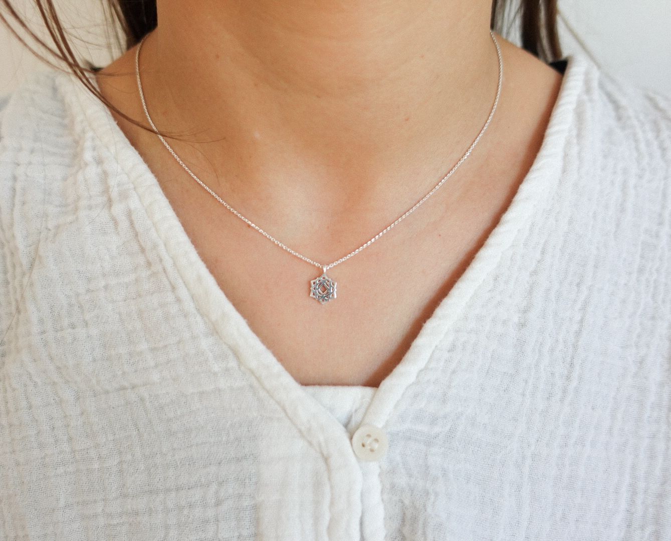 Wurzel Chakra Kette Silber